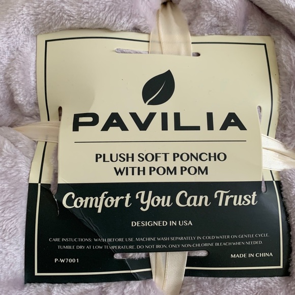 Gift Bundle: Plush Poncho, Prayer Box, Journal... - Picture 11 of 13